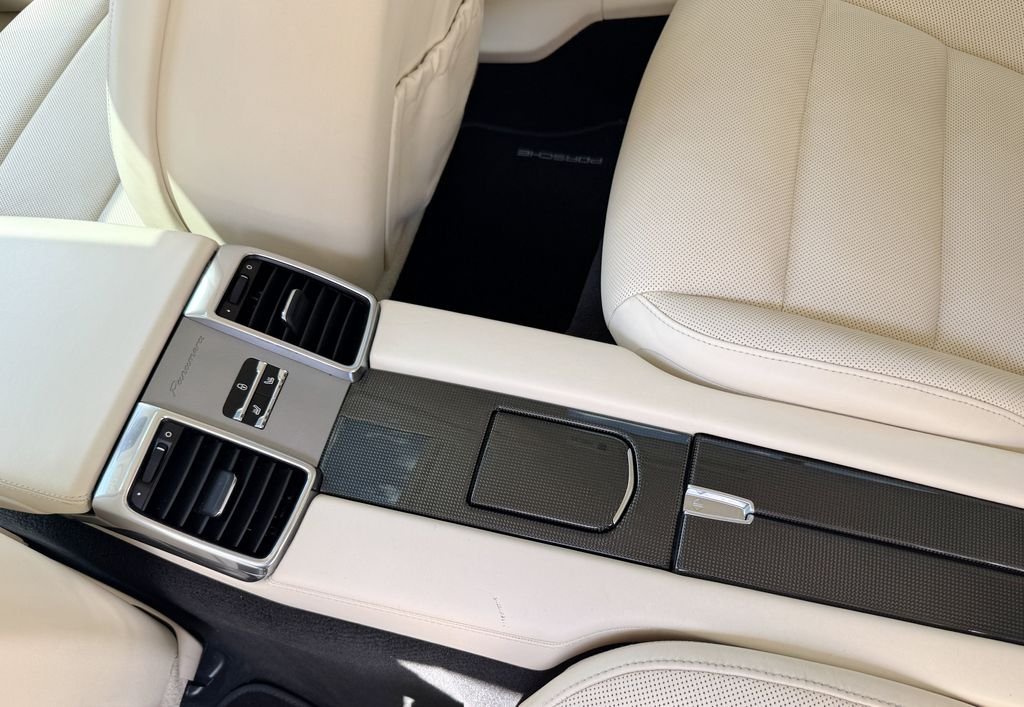 Used 2013 Black Porsche Turbo image 29