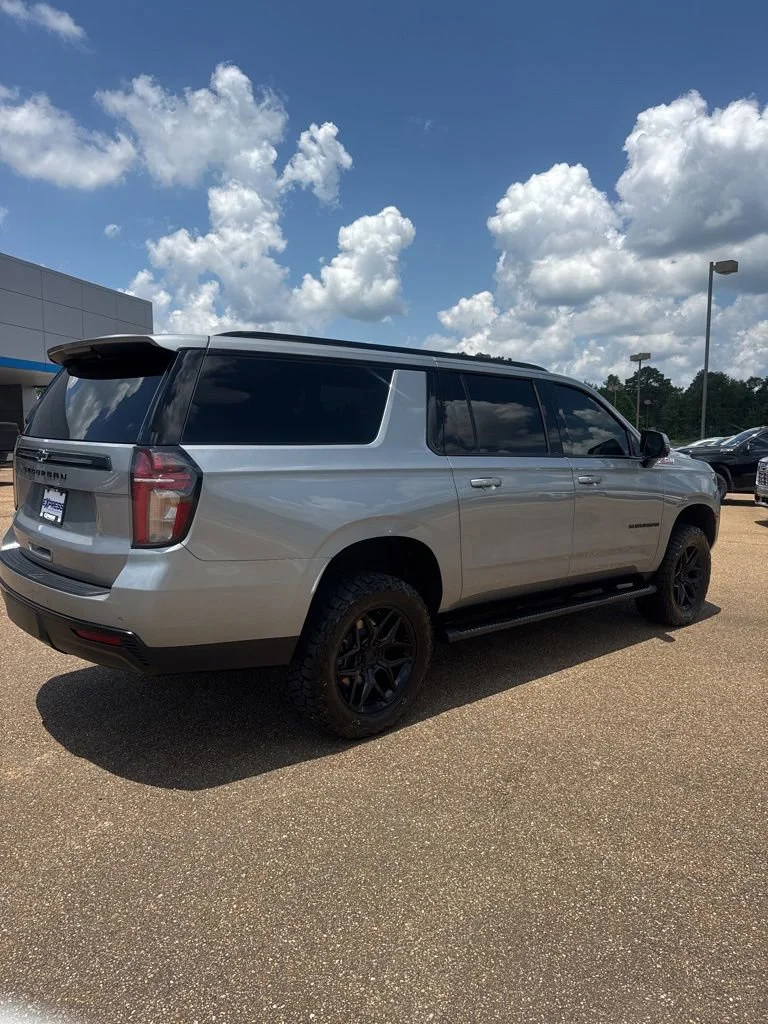 Used 2024 Sterling Gray Metallic Chevrolet Z71 image 10
