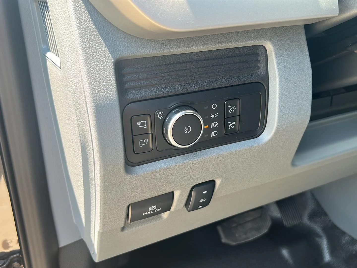 New 2026 Carbonized Gray Metallic FORD F-350® XLT image 10