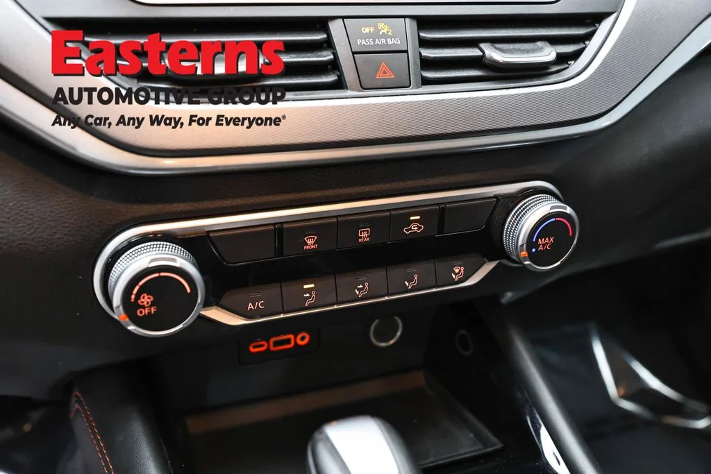 Used 2023 Red Nissan 2.5 SR image 20