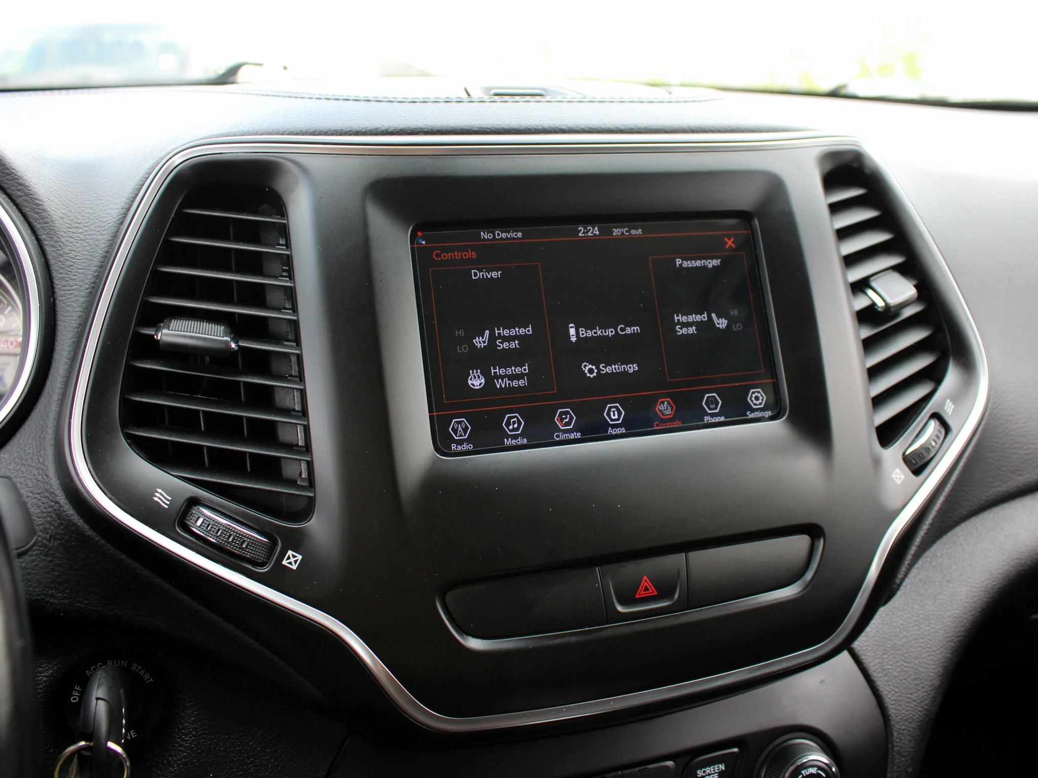 Certified Used 2019 Black Jeep Upland * One Owner | V6 | Apple CarPlay | Heated Seats | Roof Rails | Backup Camera image 21