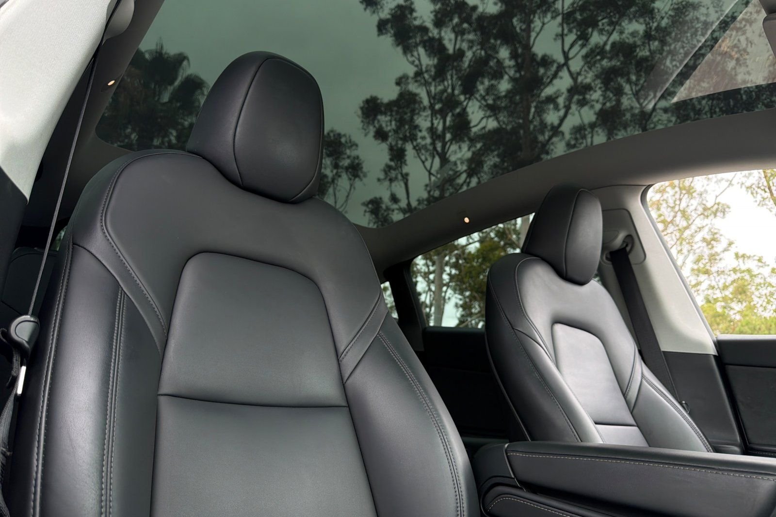 Used 2023 White Tesla Long Range image 10