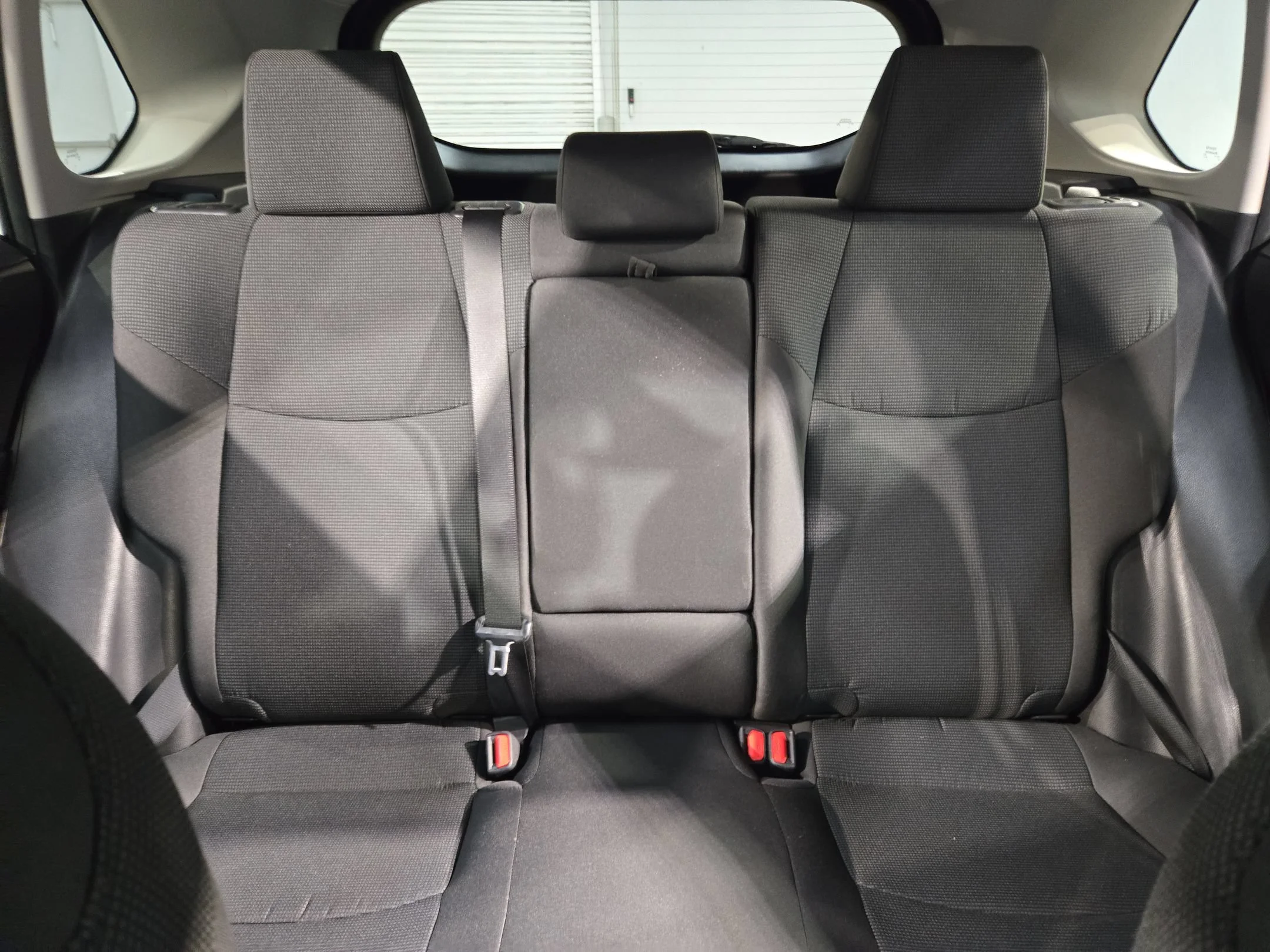 Used 2022 White Toyota LE image 13