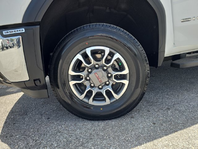 2024 GMC Sierra 3500HD Pro - Photo 28