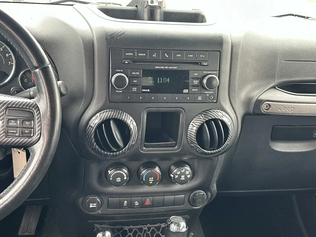 Used 2016 Black Jeep Unlimited Sport image 18