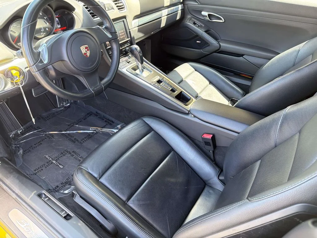 Used 2013 Racing Yellow Porsche Base image 10