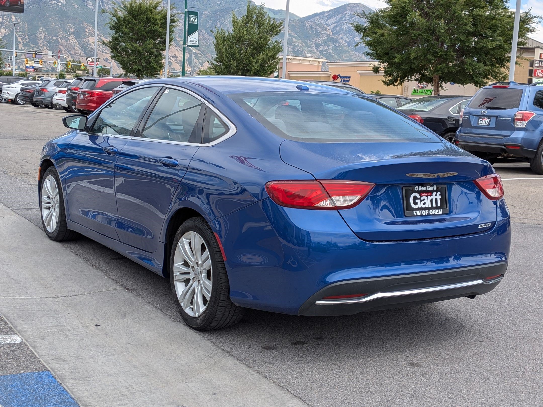 Used 2016 Vivid Blue Pearlcoat Chrysler Limited image 5