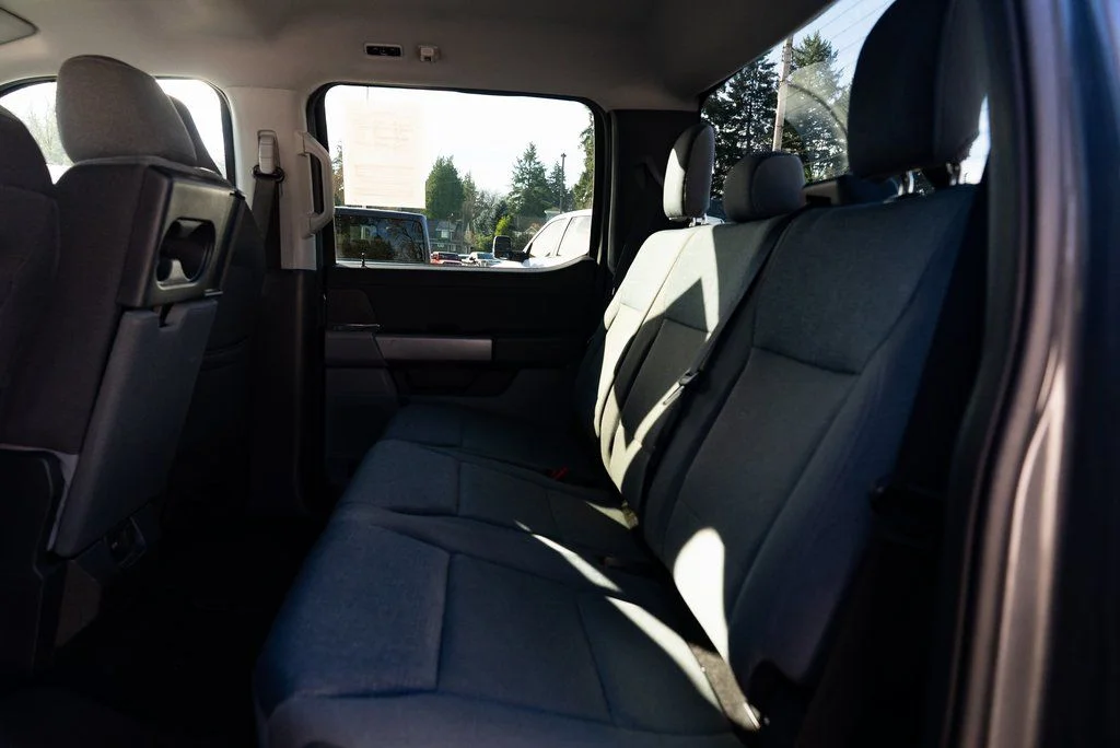 Used 2025 Gray Ford XLT image 18