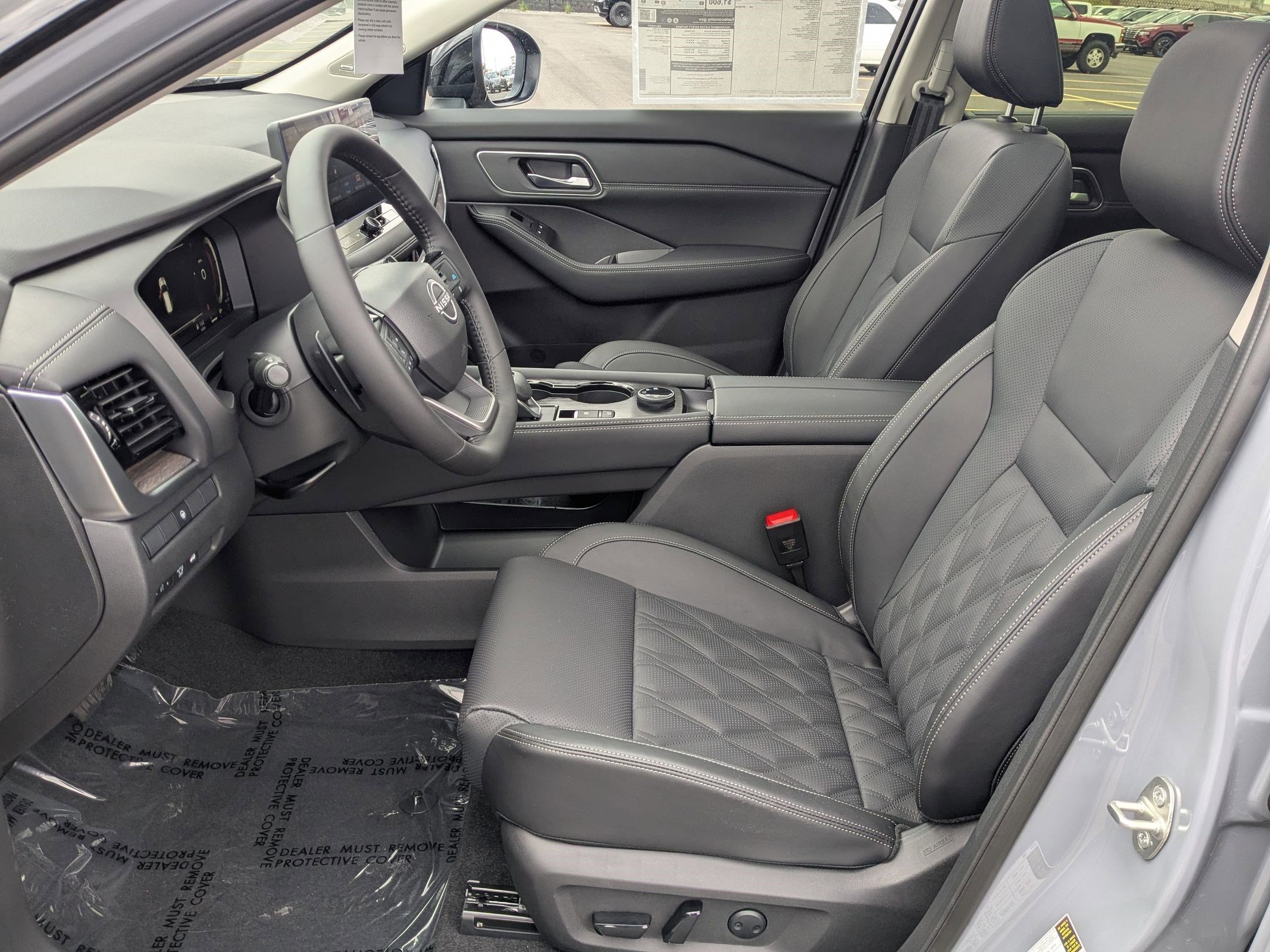 New 2026 Boulder Gray Pearl/Super Black Nissan Platinum image 14