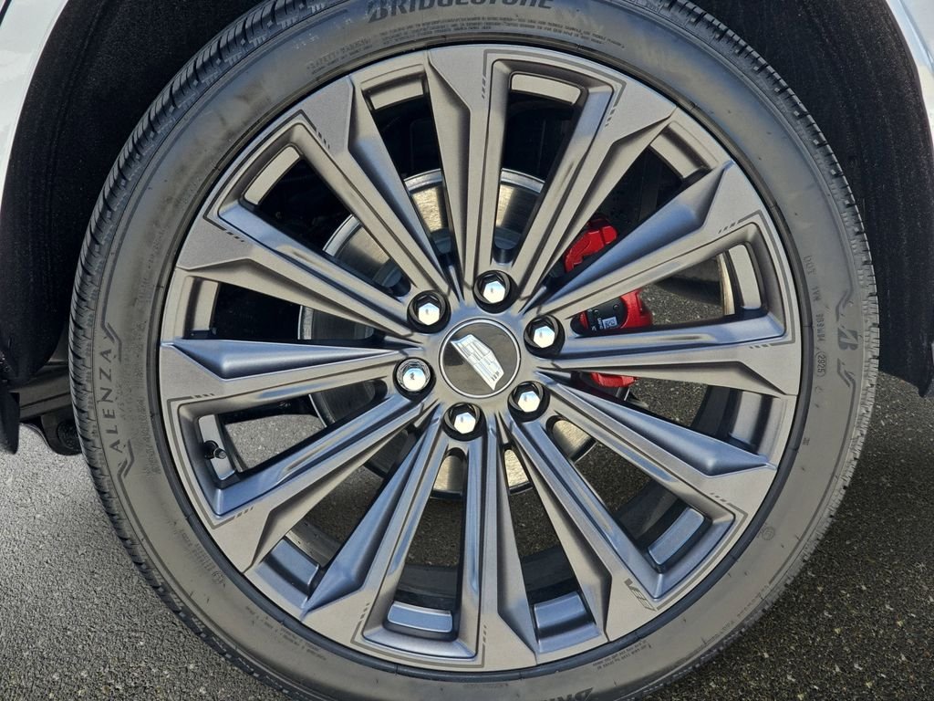 Used 2025 Silver Cadillac V-Series image 39