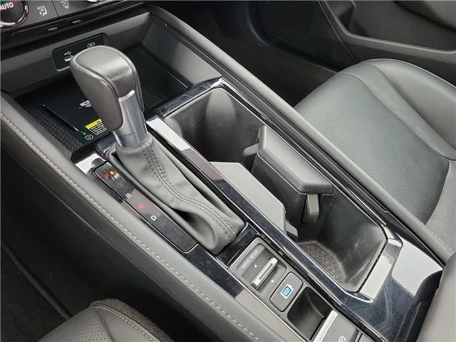 Used 2025 Meteorite Gray Metallic Honda Touring image 18