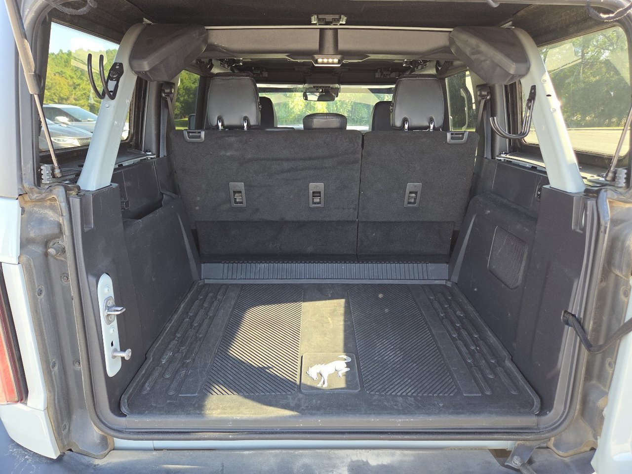 Used 2023  Ford Base image 21