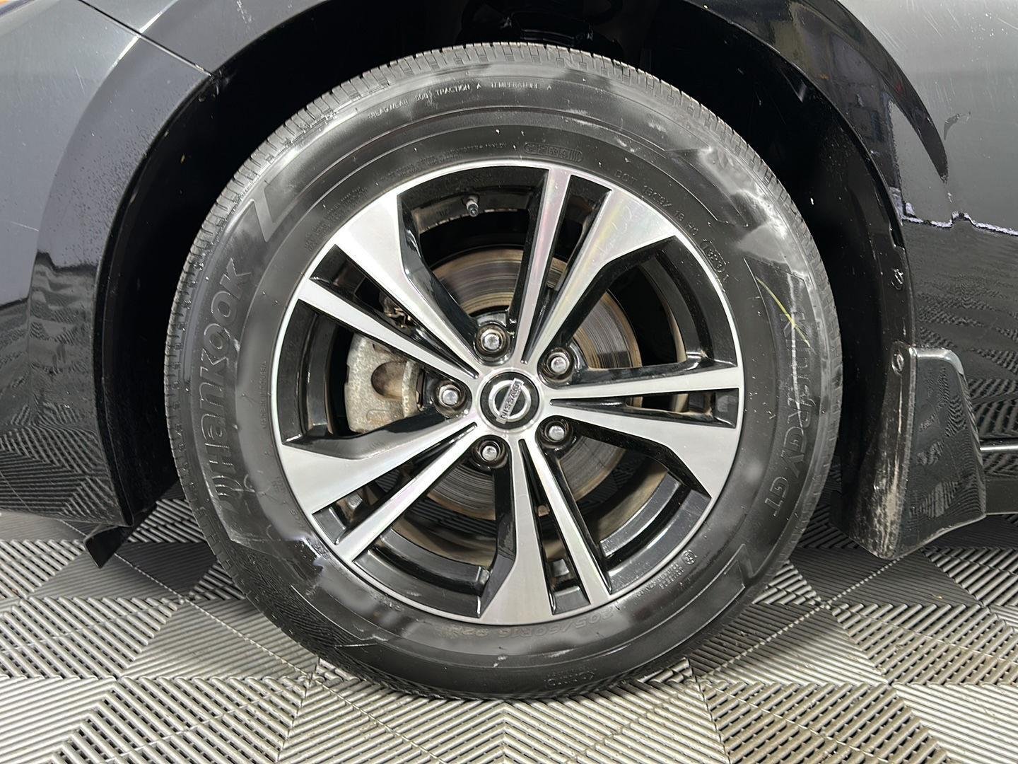 Used 2023 Super Black Nissan SV image 6