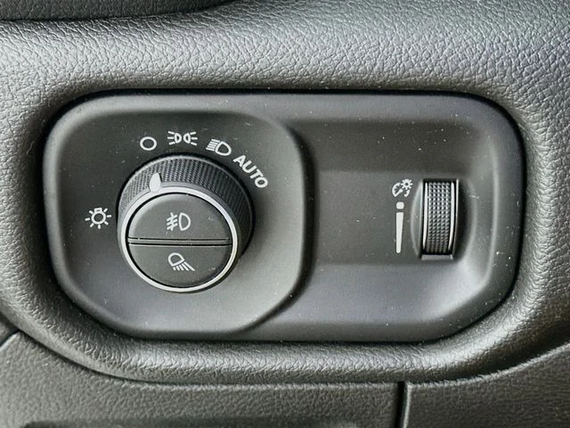 Certified Pre-Owned 2022 Ram 1500 Big Horn/Lone Star