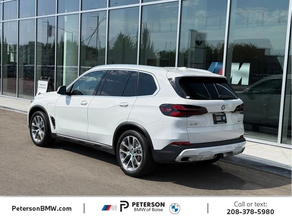Used 2024 White BMW xDrive50e image 3