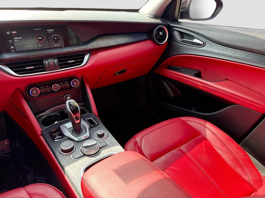 Used 2021 Alfa Rosso Alfa Romeo Sprint image 22