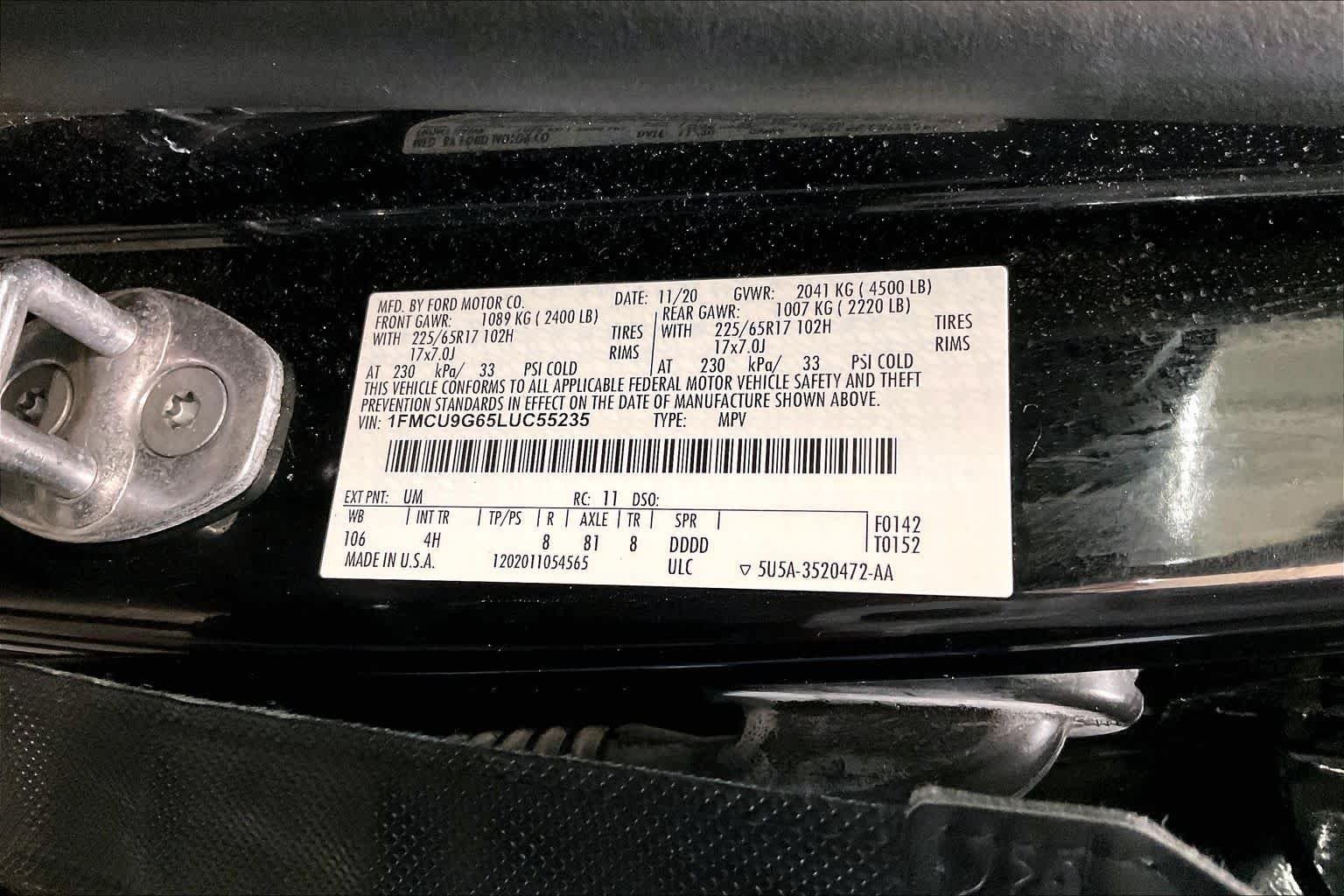Used 2020 Agate Black Metallic Ford SE image 35