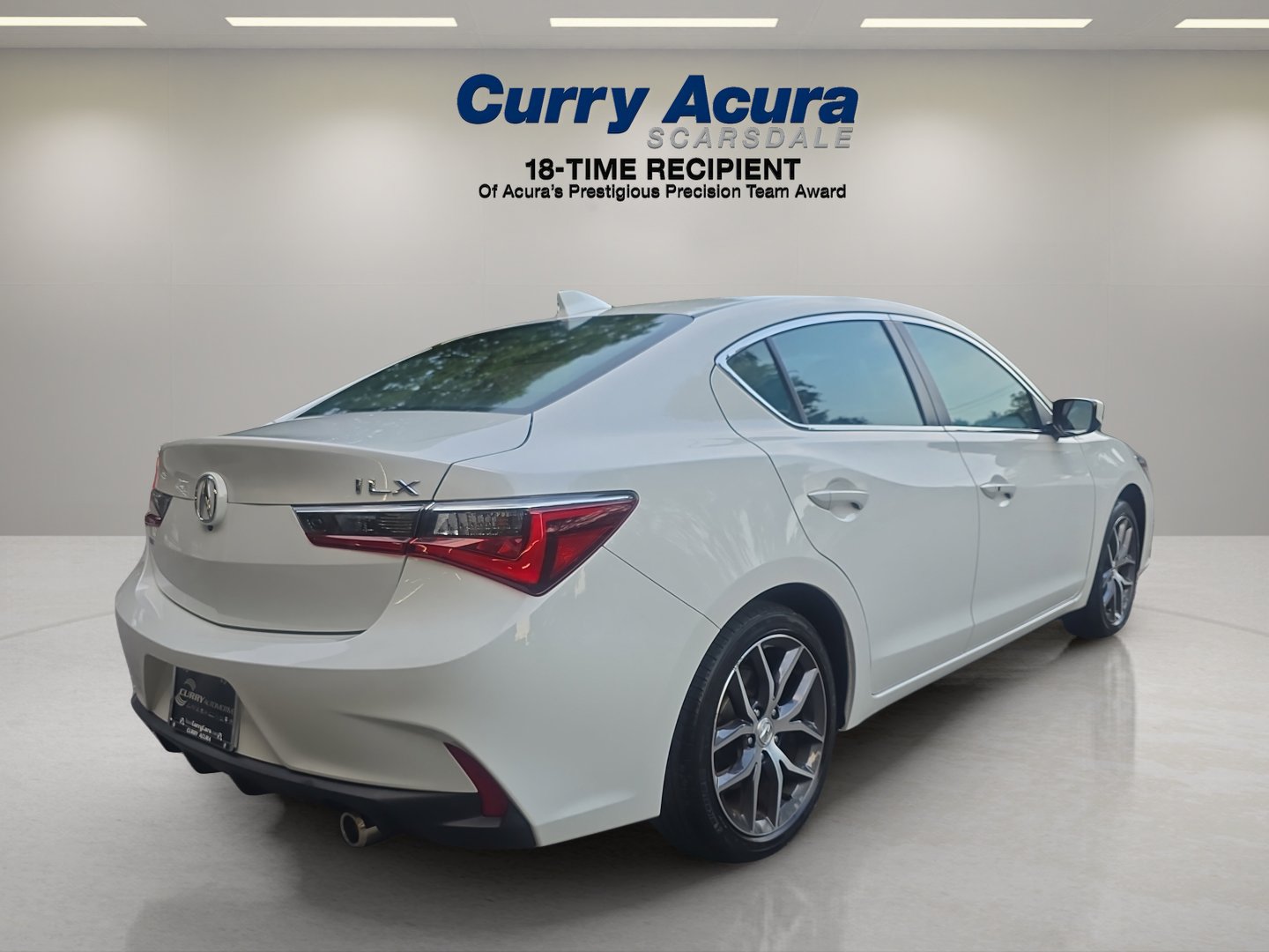 Used 2019 White Acura w/Premium Pkg image 5