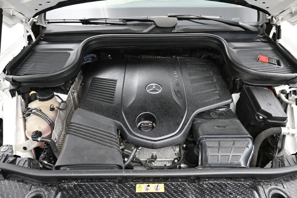 Used 2022 White Mercedes-Benz GLS 450 image 18