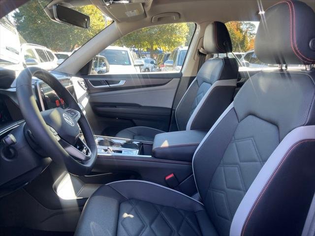 2026 Volkswagen Atlas Peak Edition SE photo 2