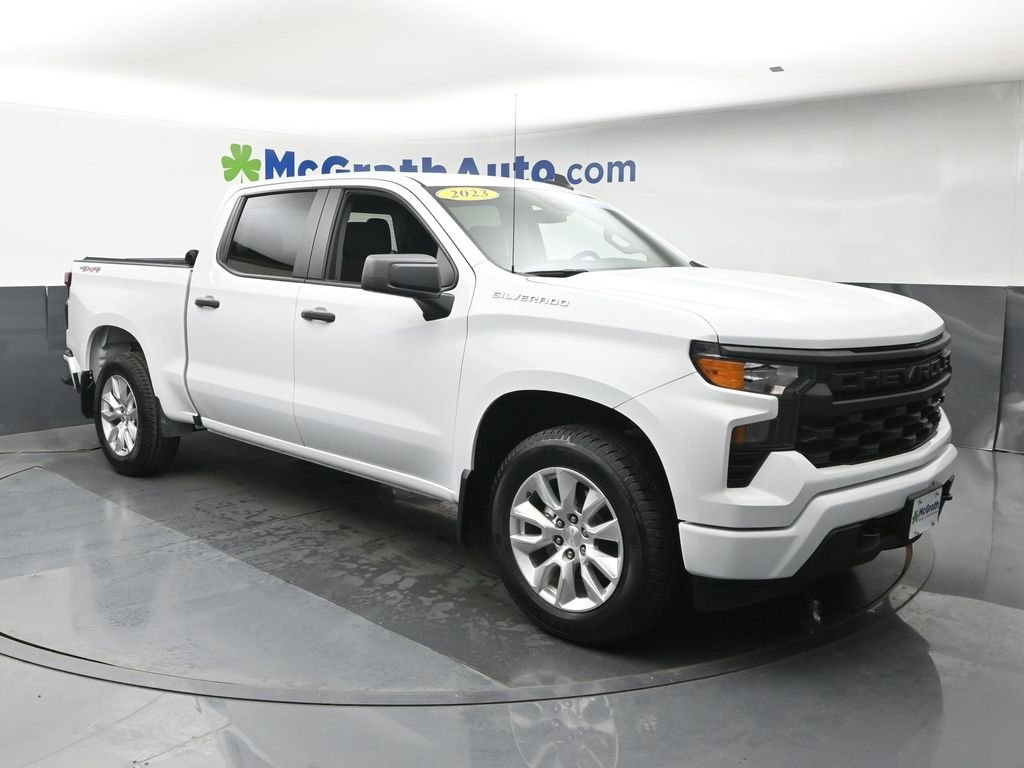 Used 2023 White Chevrolet Custom image 2