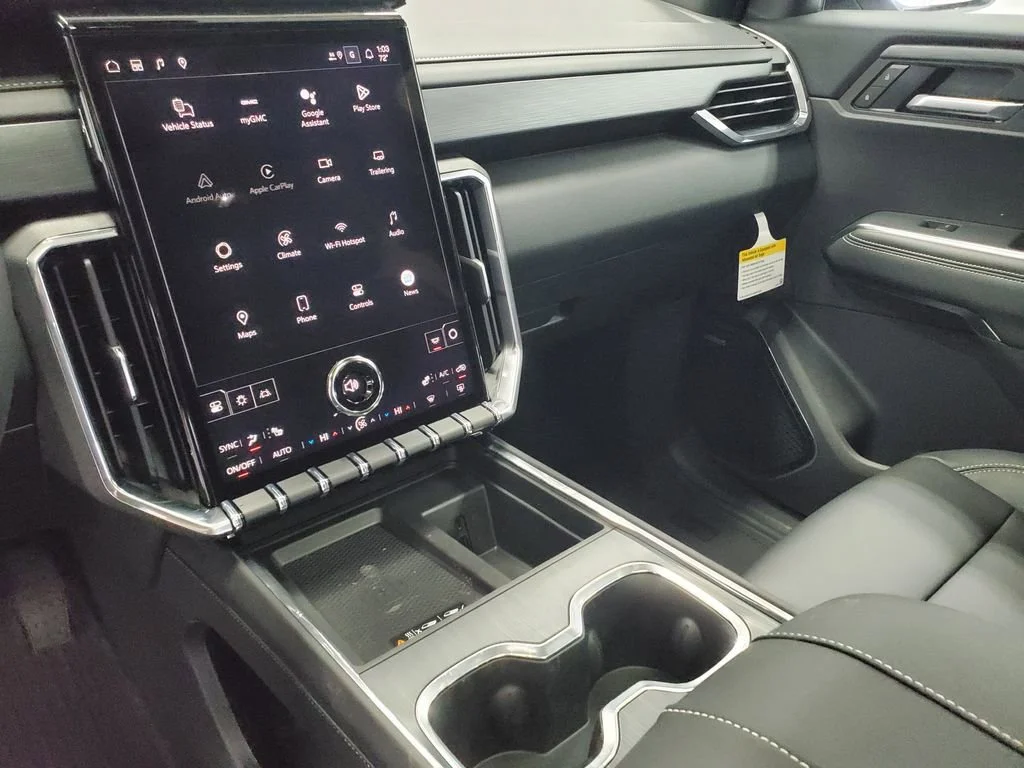 New 2026 Sterling Metallic GMC Elevation image 18
