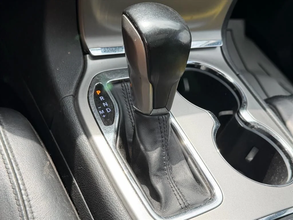 Used 2020 Gray Jeep Limited image 25