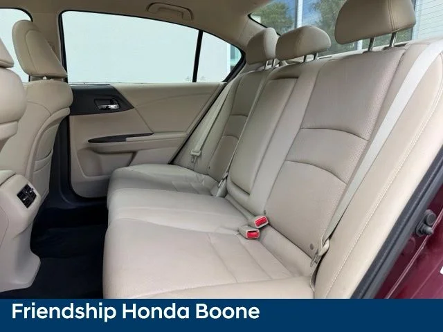 Used 2013 Red Honda EX-L image 33