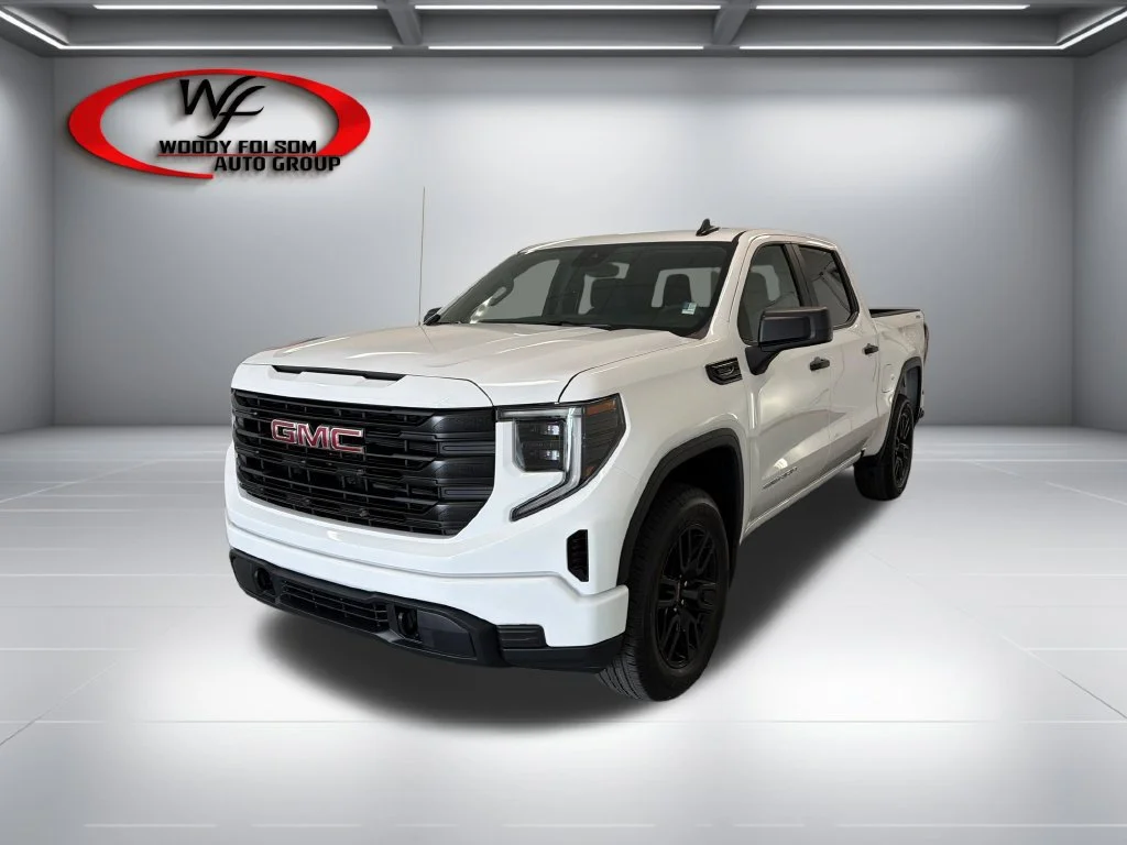 New 2026 Summit White GMC Pro image 3