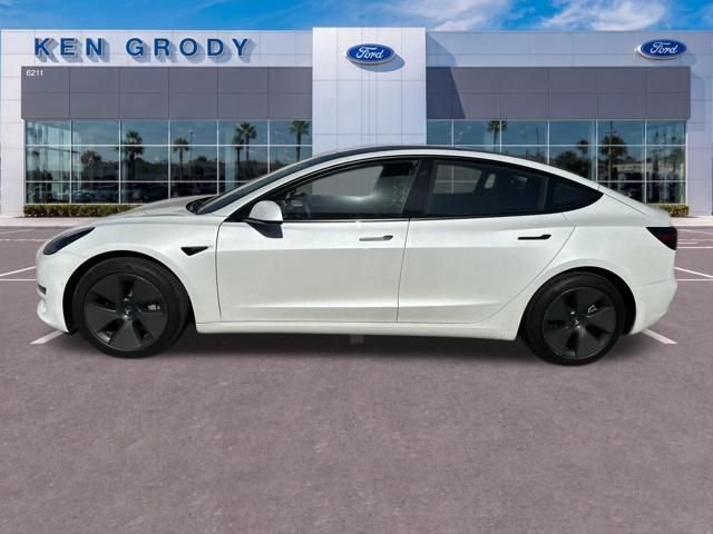 Used 2022 White Tesla Long Range image 4