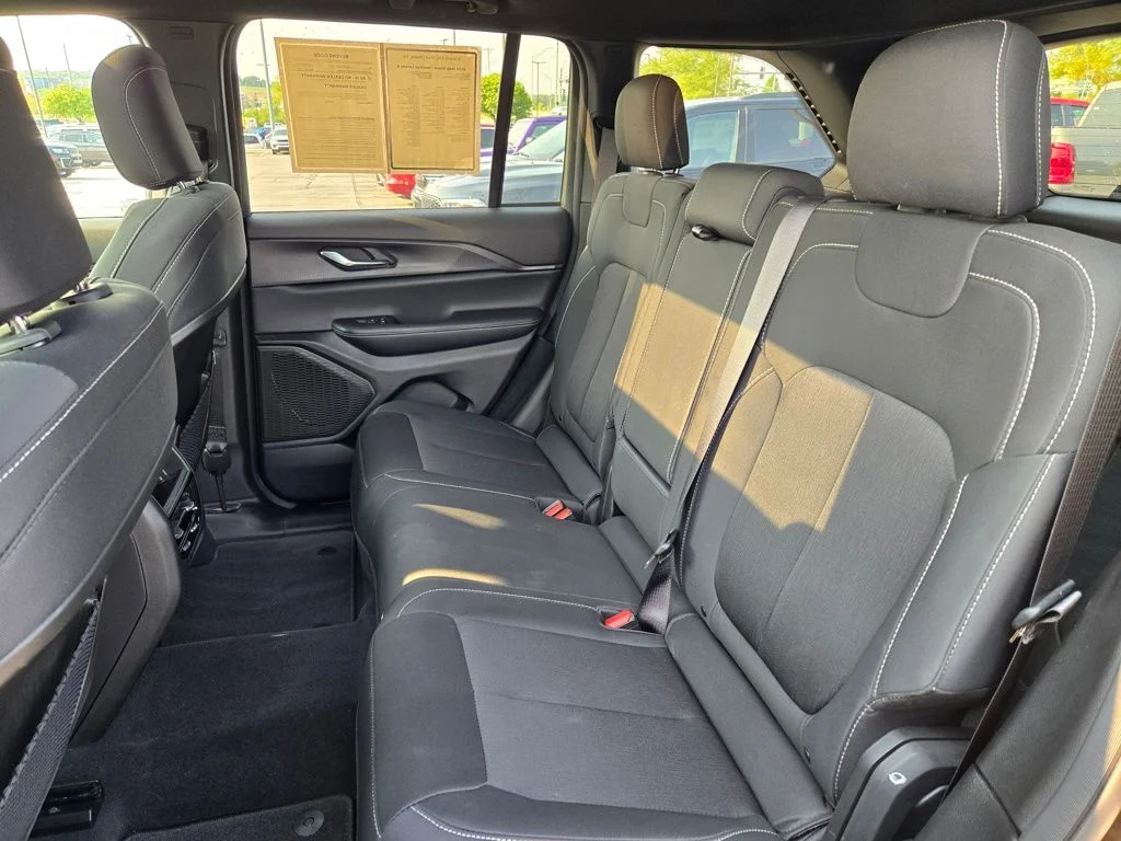 Used 2024 Black Jeep Laredo X image 31