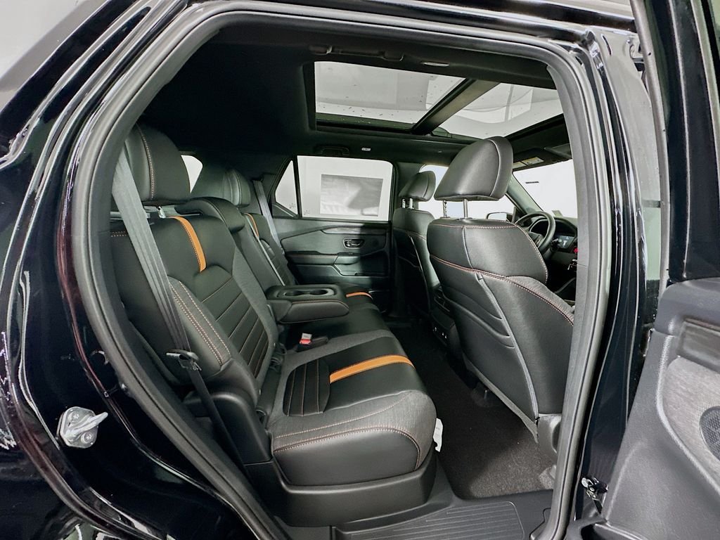 New 2026 Crystal Black Pearl Honda TrailSport Blackout image 28