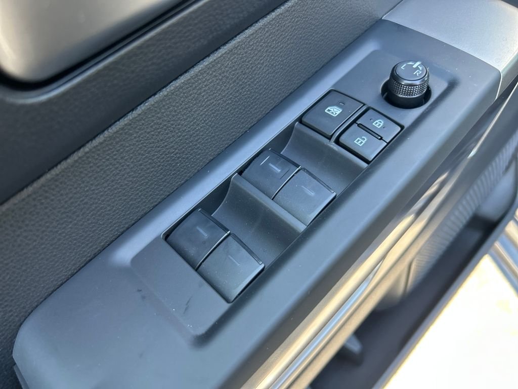 2026 Toyota Tundra SR5 - Photo 19