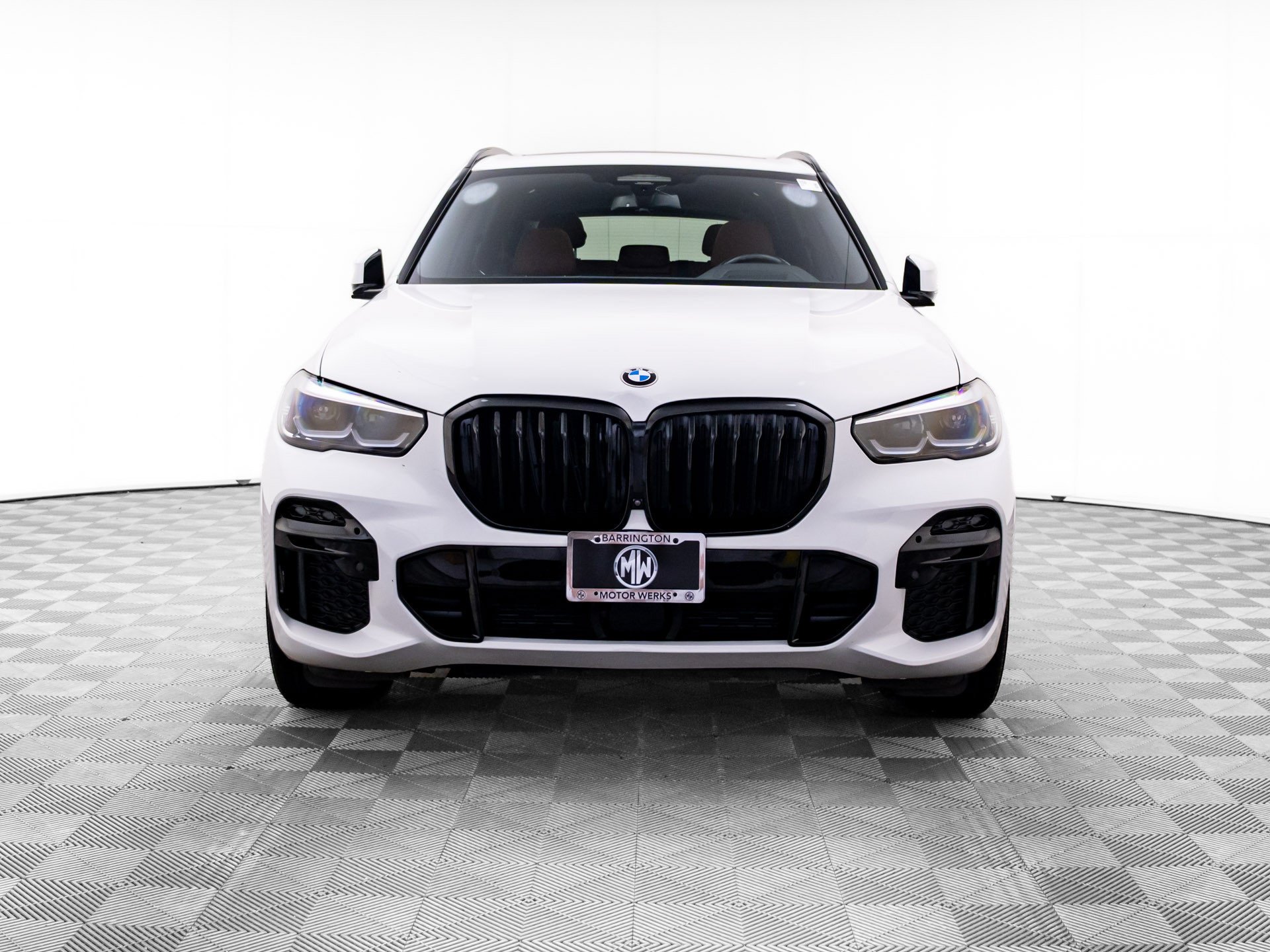 Certified Used 2022 Alpine White BMW xDrive40i image 10