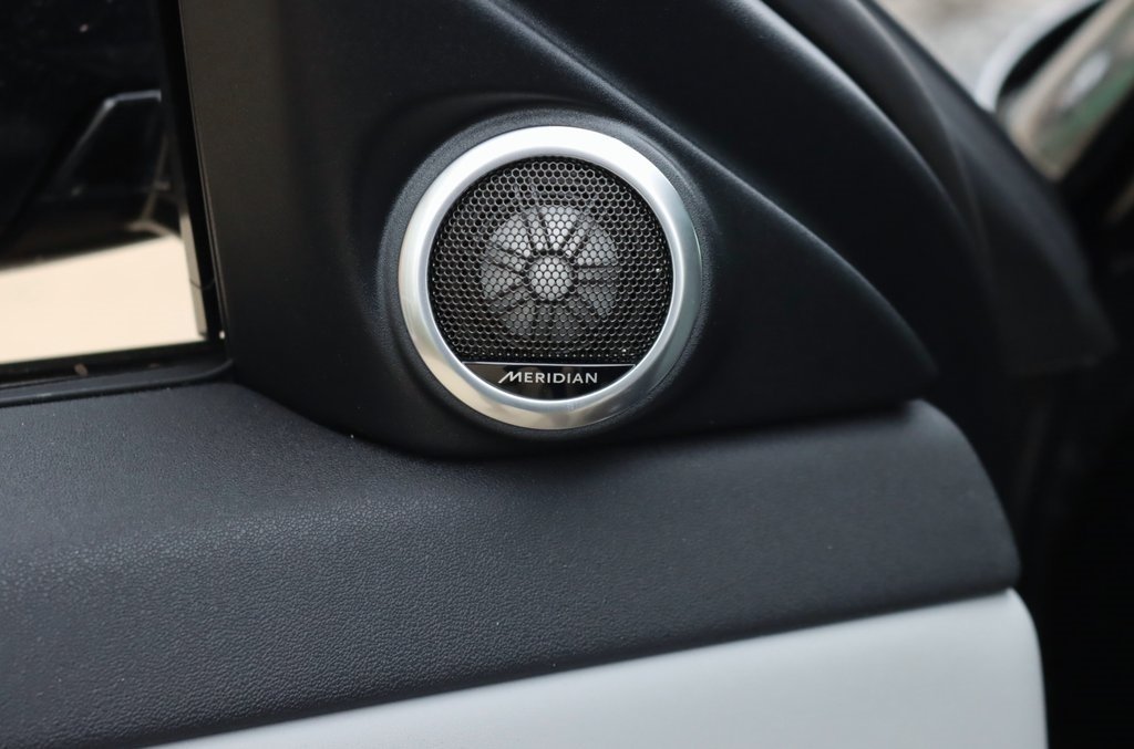 2026 LAND ROVER RANGE ROVER EVOQUE - Image 10