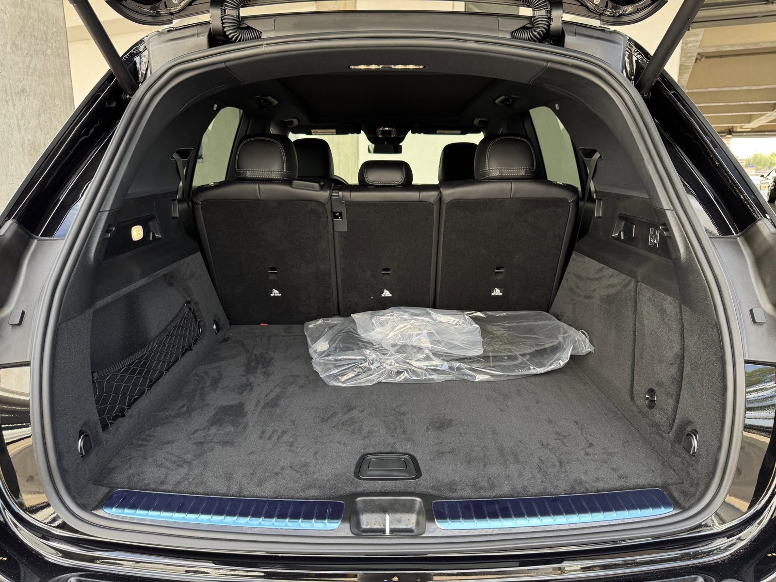 New 2026 Obsidian Black Metallic Mercedes-Benz GLE 350 image 45