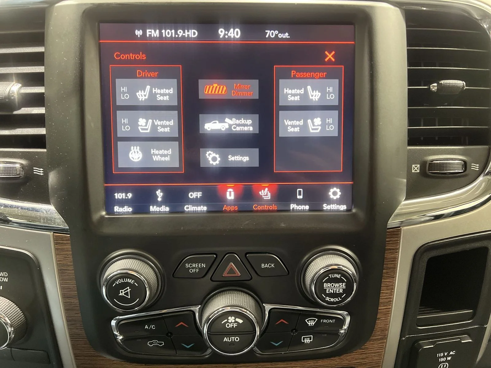 2018 RAM Ram 3500 Pickup Laramie - Photo 18