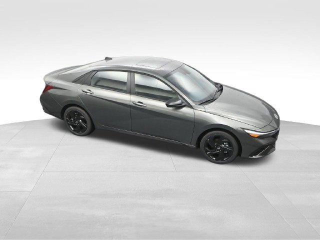 New 2026 Gray Hyundai SEL Sport Plus image 30