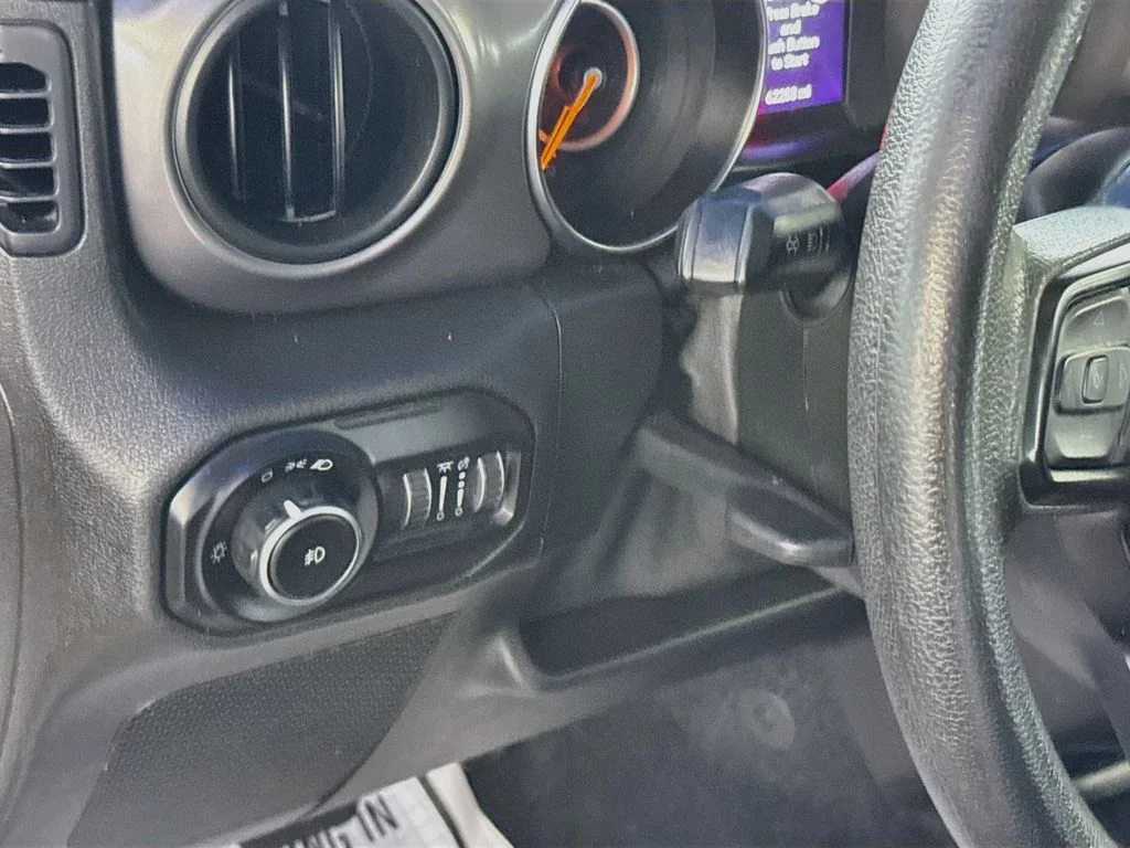 Used 2021 Black Jeep Unlimited Sport image 11