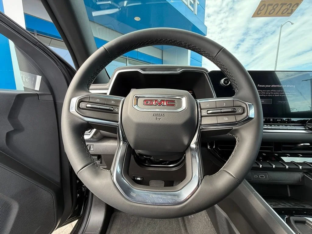 New 2026 Onyx Black GMC Elevation image 17