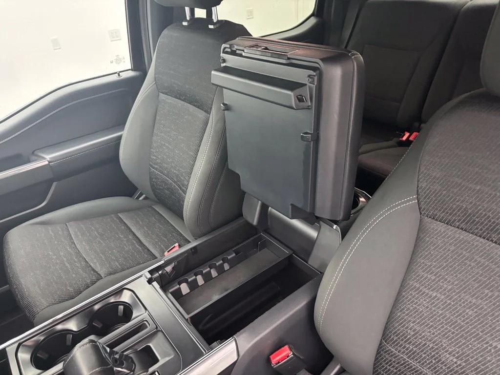 Used 2023 Black Ford XLT image 25