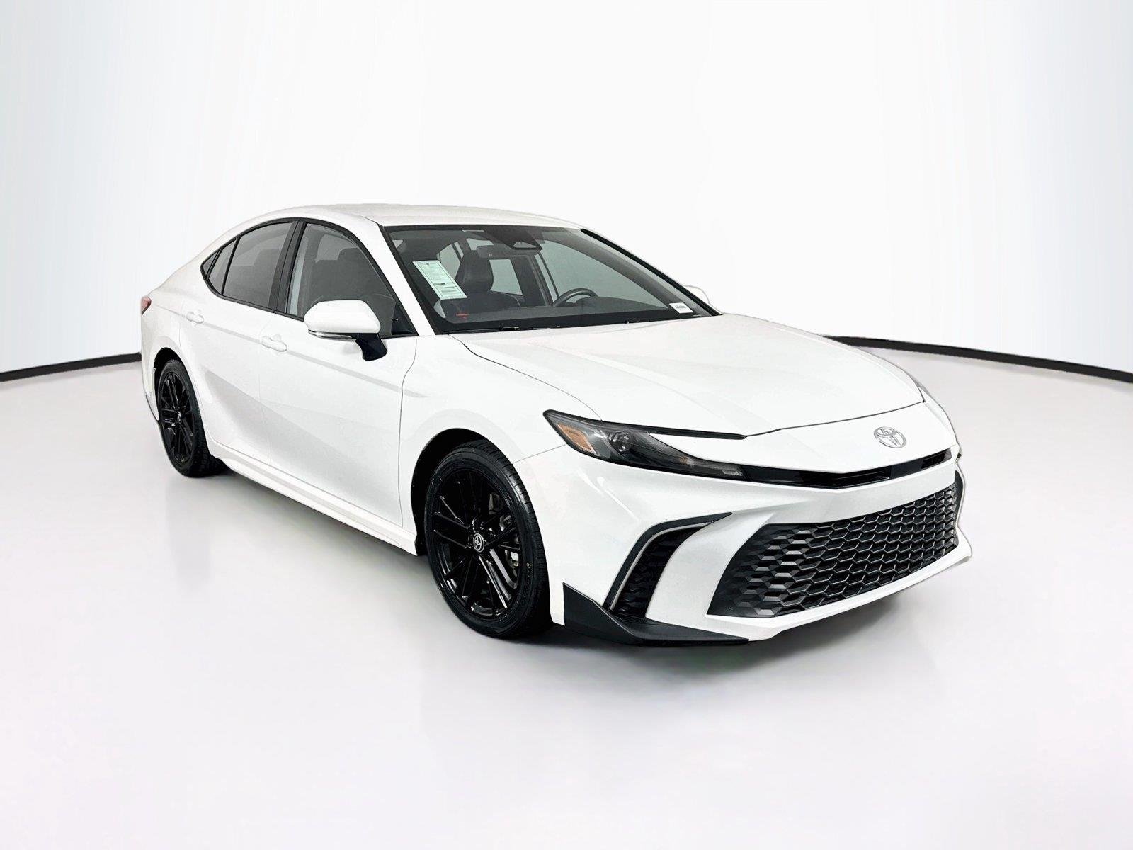 Certified Used 2025 Ice Cap Toyota SE image 9