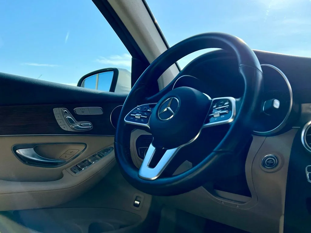 Certified Used 2022  Mercedes-Benz GLC 300 image 14