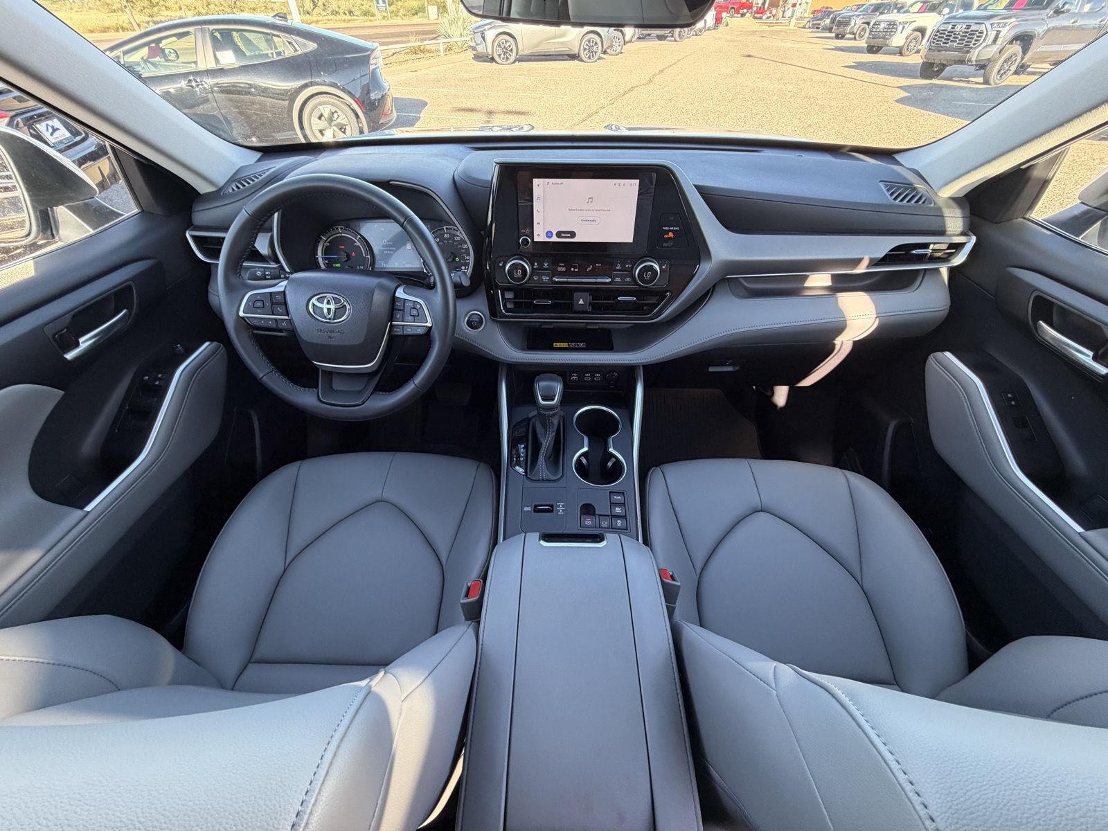 Certified Used 2026 Wind Chill Pearl Toyota XLE image 30