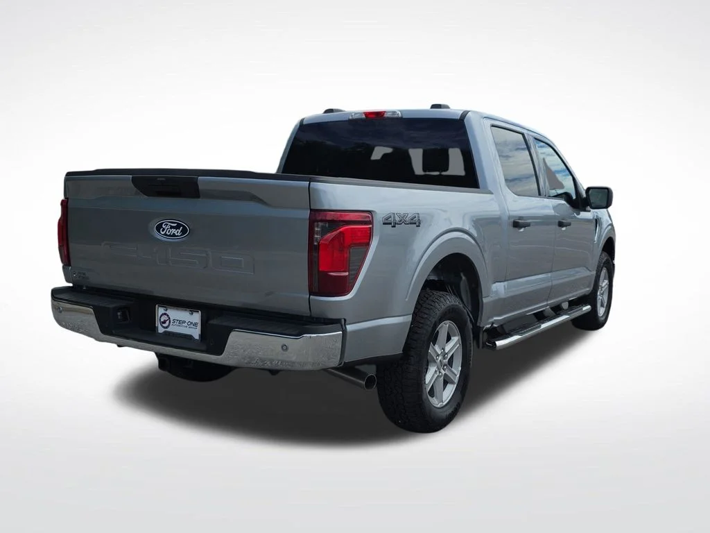 Used 2025 Silver Ford XLT image 6