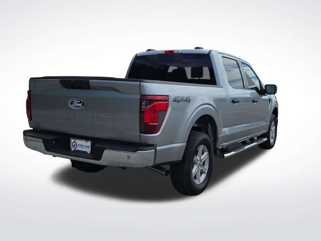 Used 2025 Silver Ford XLT image 6