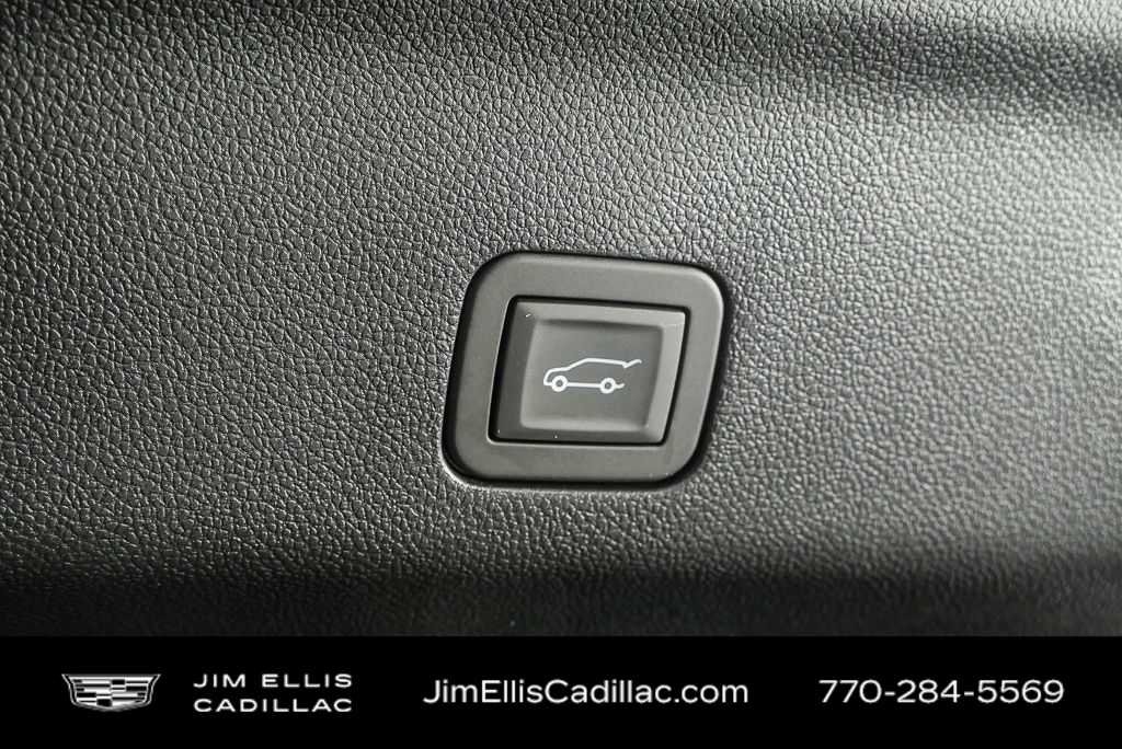 Used 2026 Vibrant White Tricoat Cadillac Platinum Sport image 34