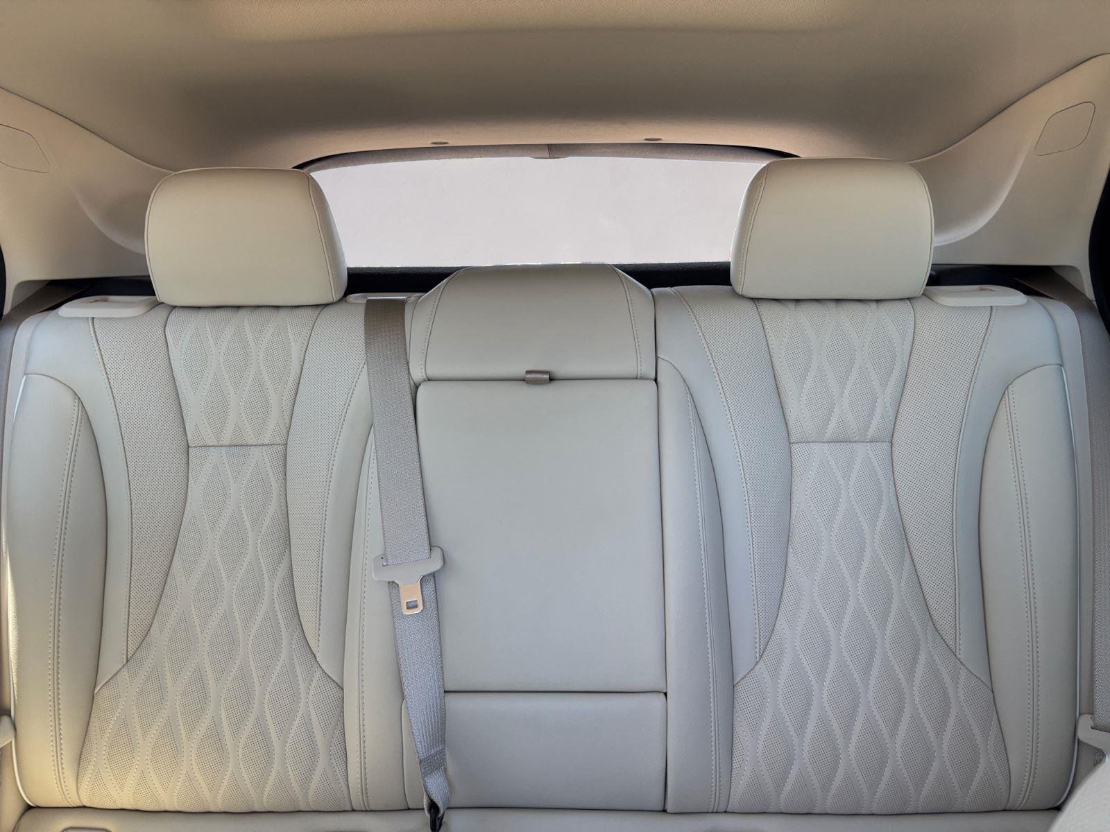 Used 2023 White Frost Tricoat Buick Avenir image 13