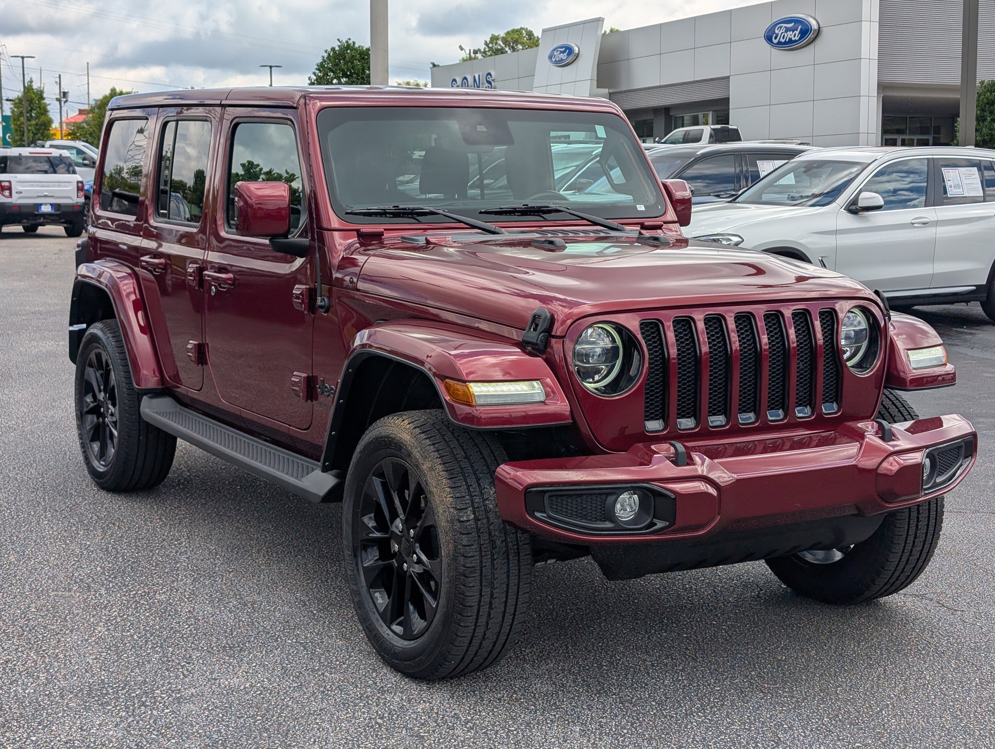 Certified Used 2021 Snazzberry Pearlcoat Jeep Unlimited Sahara High Altitude image 4