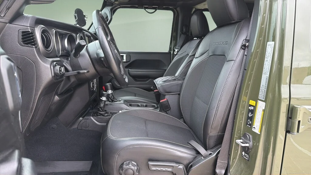 Used 2023 Sarge Green Jeep Sport image 17